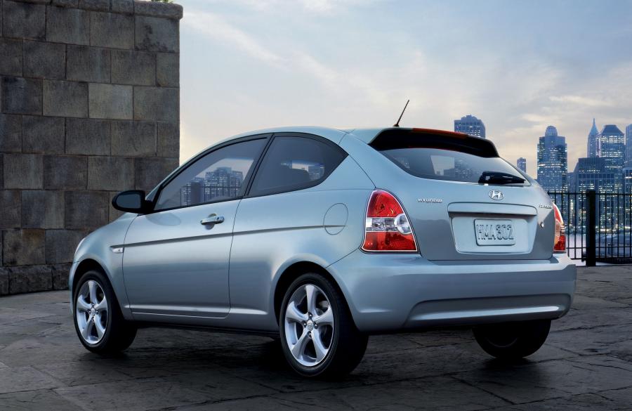  Hyundai Accent 3-Door 2006 года  (фото 21 из 54)